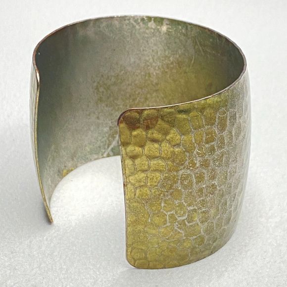 Wide Metal Cuff Hammered Gold Tone Metal - Picture 5 of 8